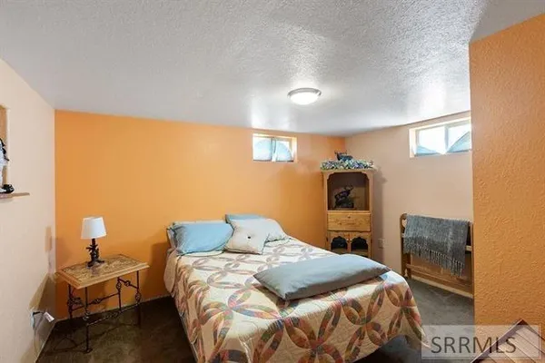 $680,000 | 2587 Sparks Lane, American Falls, ID 83211