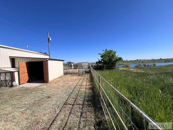 $680,000 | 2587 Sparks Lane, American Falls, ID 83211