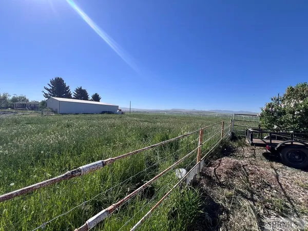 $680,000 | 2587 Sparks Lane, American Falls, ID 83211