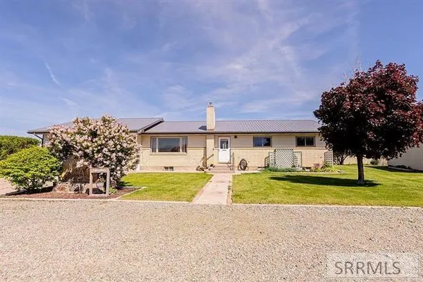$680,000 | 2587 Sparks Lane, American Falls, ID 83211