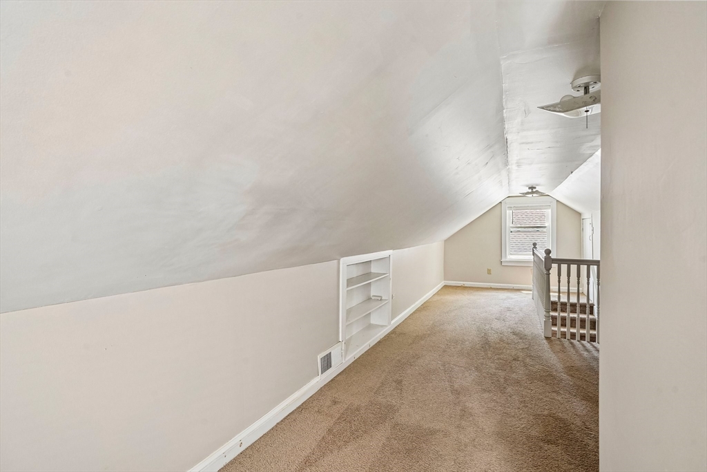 10 Standish Street Worcester, MA 01604 - Photo 17 of 27