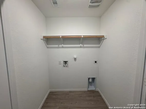 an empty room with closet