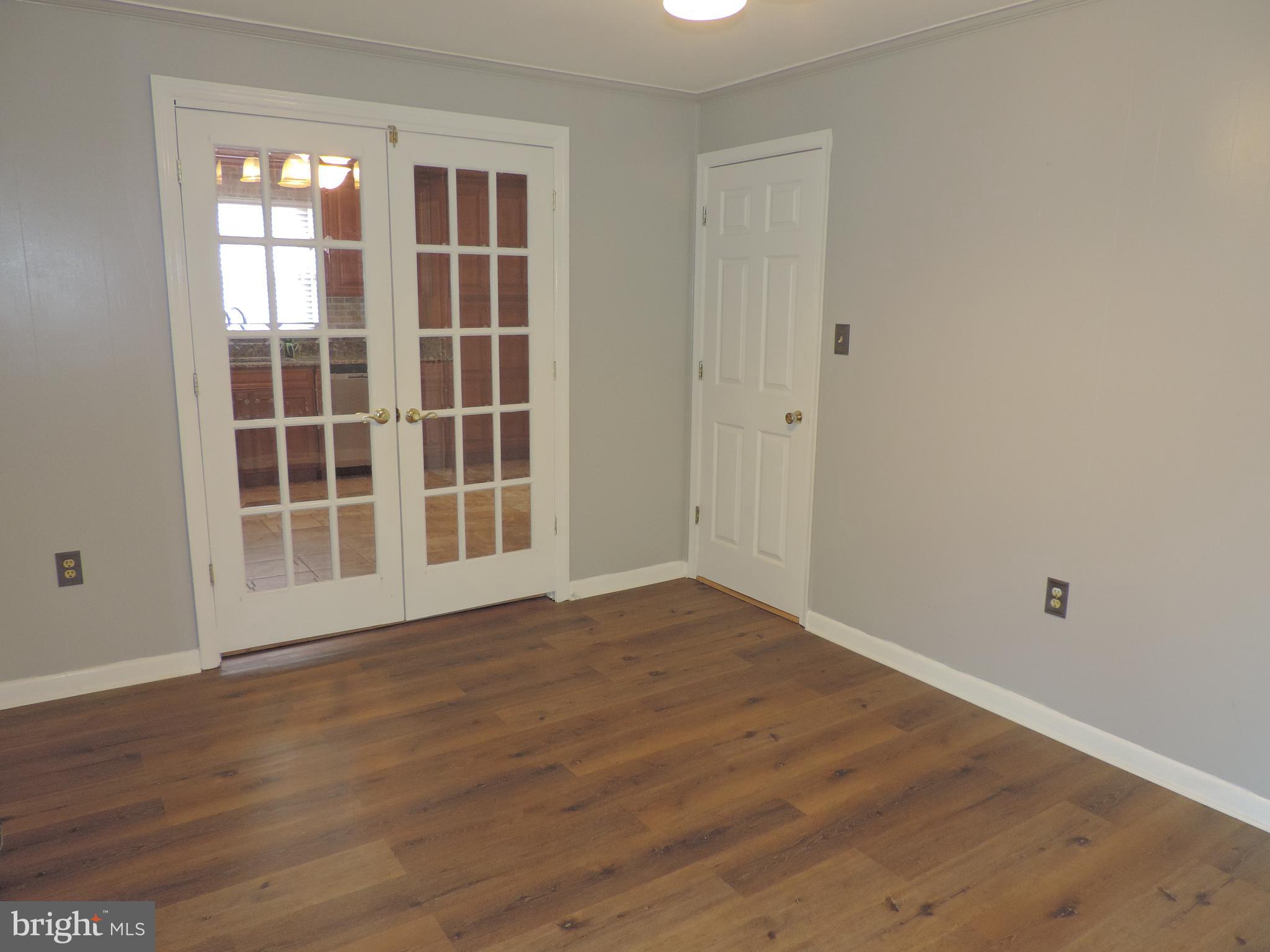 607 Paradise Road Aberdeen, MD 21001 - Photo 15 of 39 Family room off of Kitchen