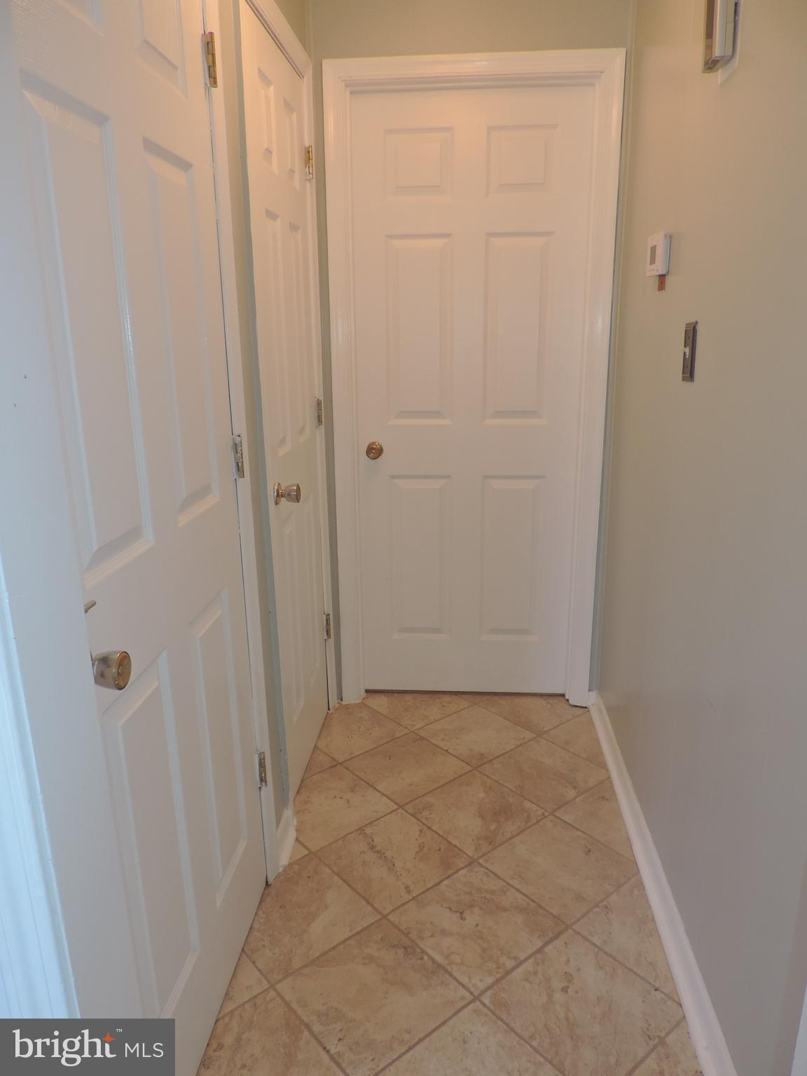 607 Paradise Road Aberdeen, MD 21001 - Photo 18 of 39 Hall
