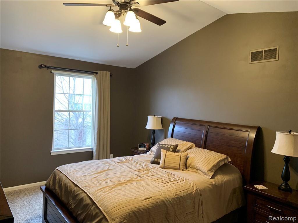 13993 Watersway Drive, Unit 70 Gibraltar, MI 48173 - Photo 17 of 23