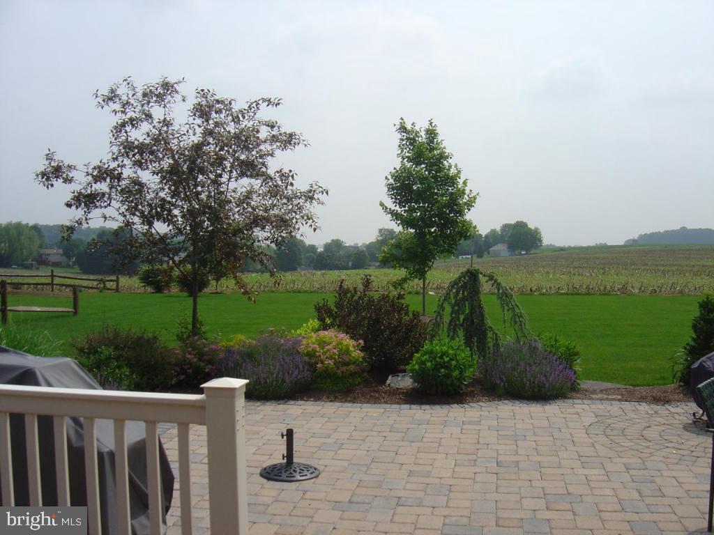 543 Oak Lane Lititz, PA 17543 - Photo 5 of 14