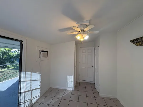 $2,850 | 301 Southeast 21st Avenue, Boynton Beach, FL 33435