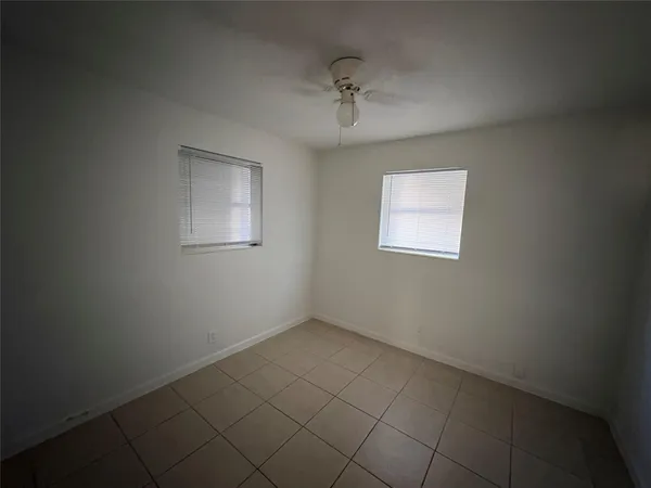 $2,850 | 301 Southeast 21st Avenue, Boynton Beach, FL 33435