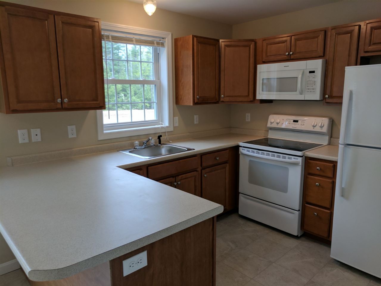95 Eagle Ridge Road, Unit 2 Sandown, NH 03873 - Photo 7 of 18 Gallery Image 7