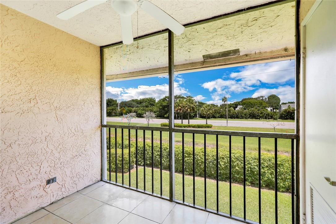 22088 Palms Way, Unit 201 Boca Raton, FL 33433 - Photo 7 of 22 SCREENED IN PATIO
