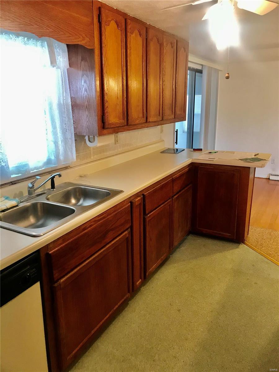 556 Shellview Street Bethalto, IL 62010 - Photo 9 of 16
