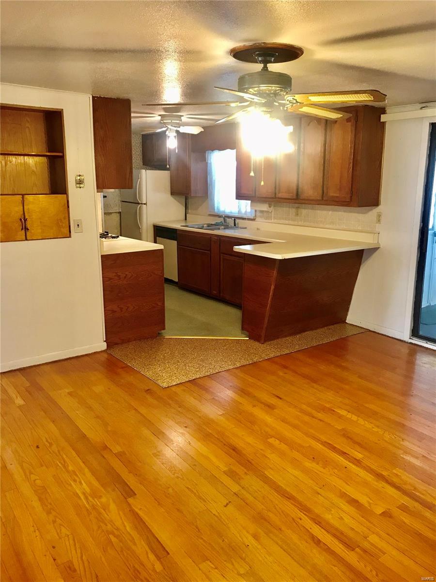 556 Shellview Street Bethalto, IL 62010 - Photo 10 of 16