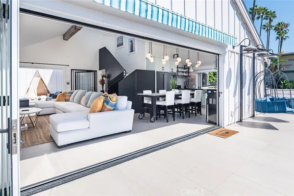 $5,850,000 | 2609 Camino Del Mar, Del Mar, CA 92014
