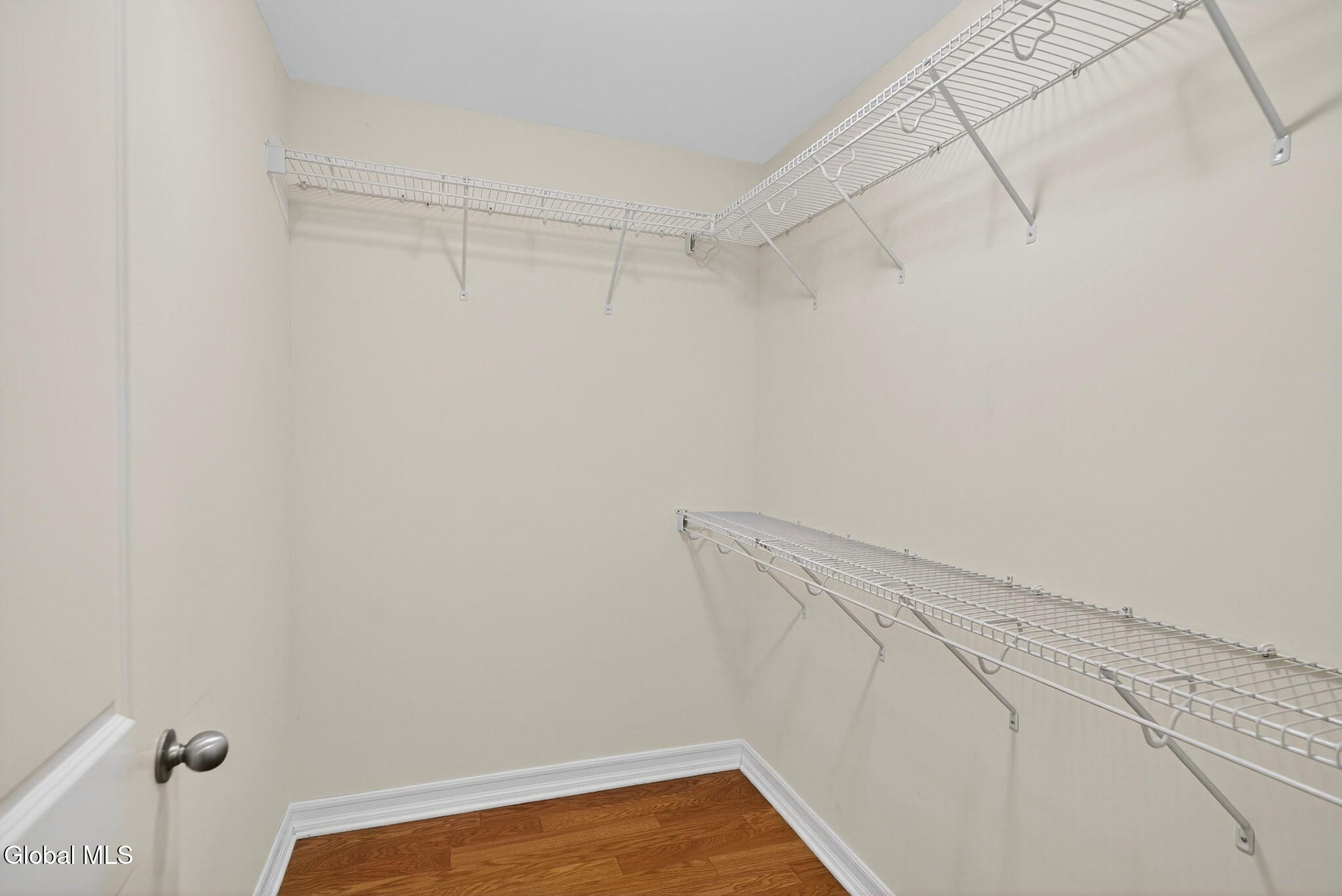 178 Paddock Circle Rotterdam, NY 12306 - Photo 17 of 24 Interior 16