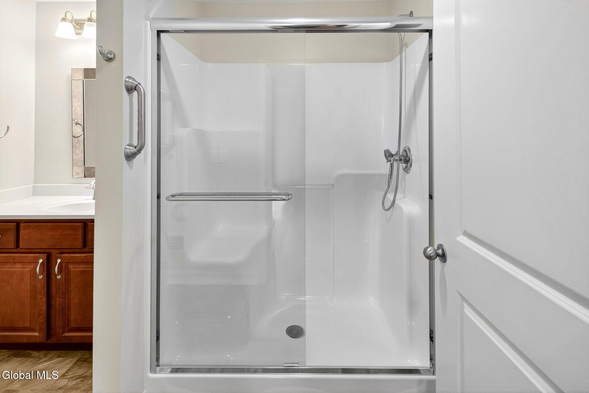 178 Paddock Circle Rotterdam, NY 12306 - Photo 18 of 24 Interior 17