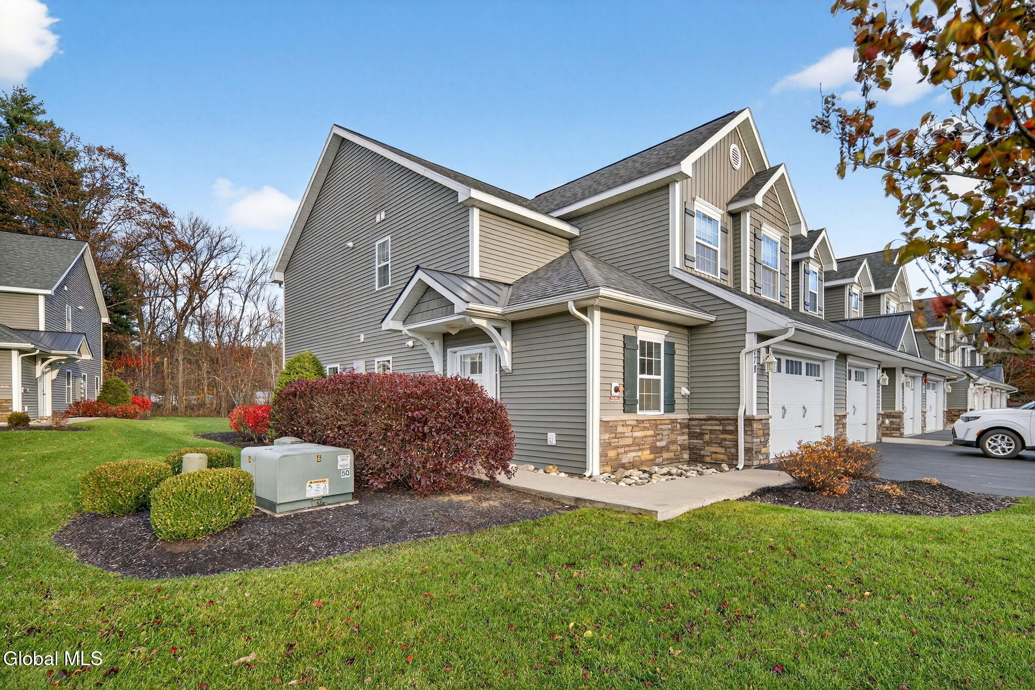 178 Paddock Circle Rotterdam, NY 12306 - Photo 22 of 24 Exterior 04