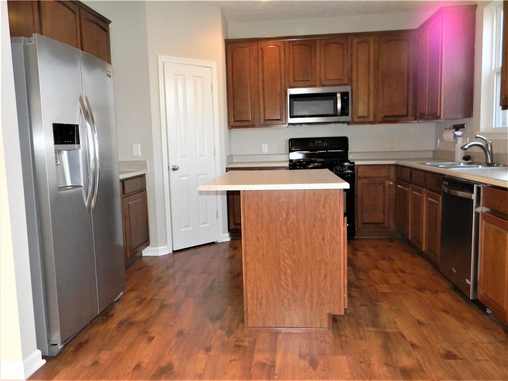 5708 Yorktown Road Plainfield, IN 46168 - Photo 12 of 35 Gallery Image 12