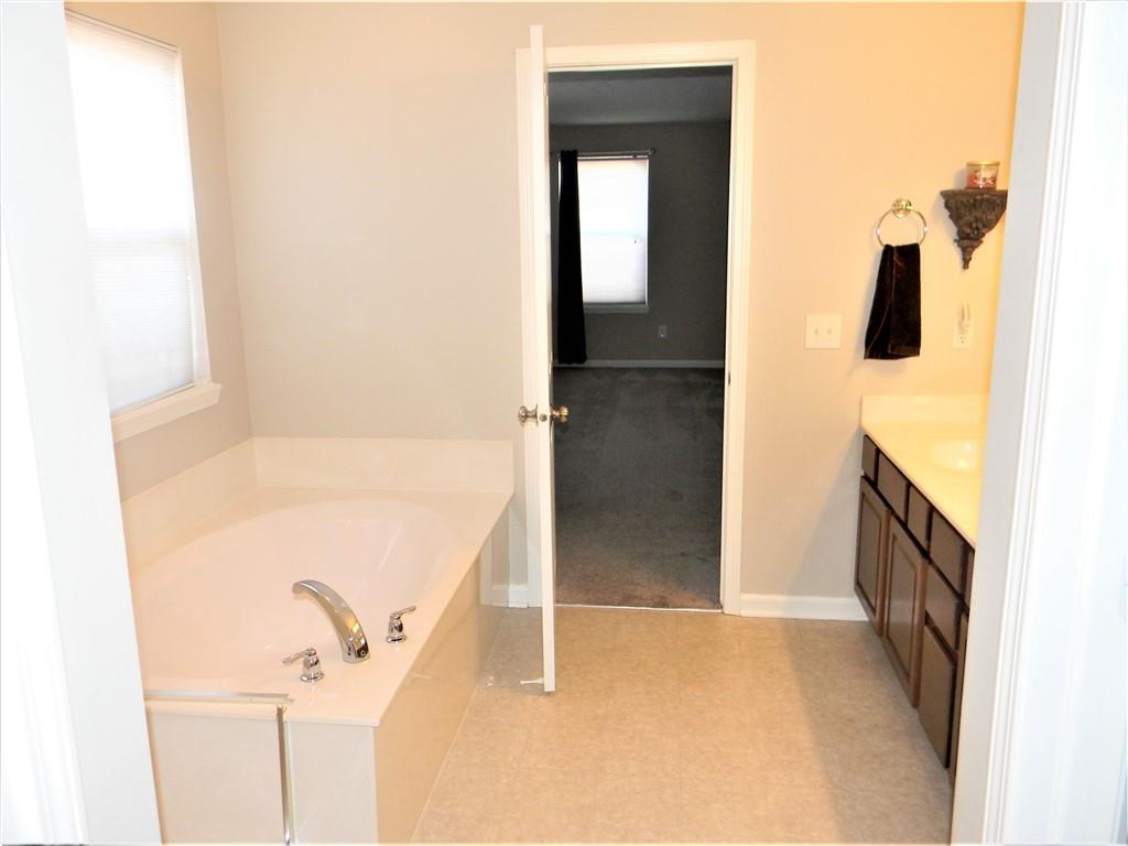 5708 Yorktown Road Plainfield, IN 46168 - Photo 29 of 35 Gallery Image 29