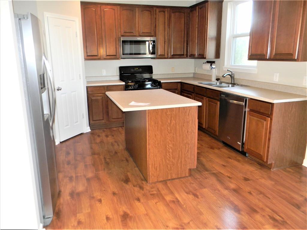 5708 Yorktown Road Plainfield, IN 46168 - Photo 10 of 35 Gallery Image 10