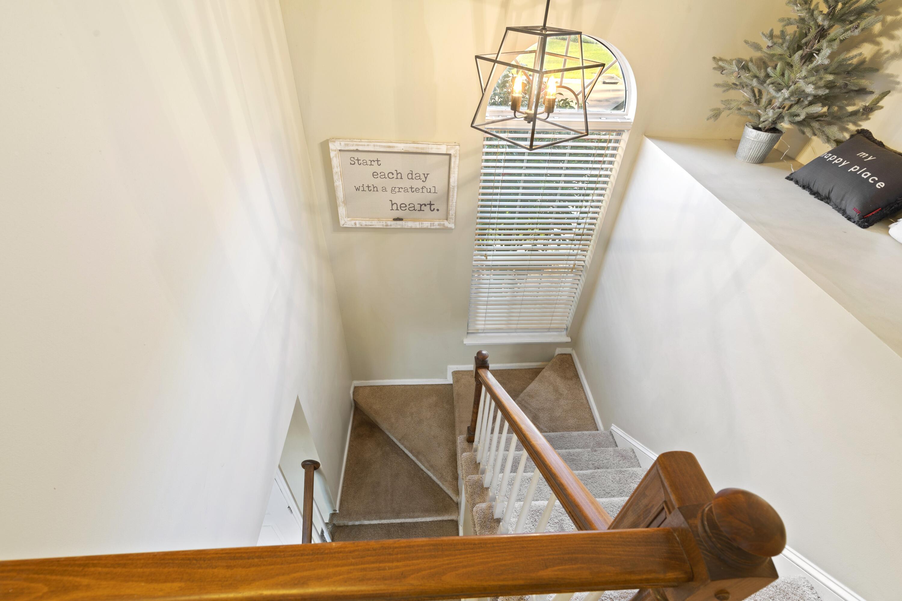 108 Jarett Road Summerville, SC 29485 - Photo 16 of 20 stairlanding