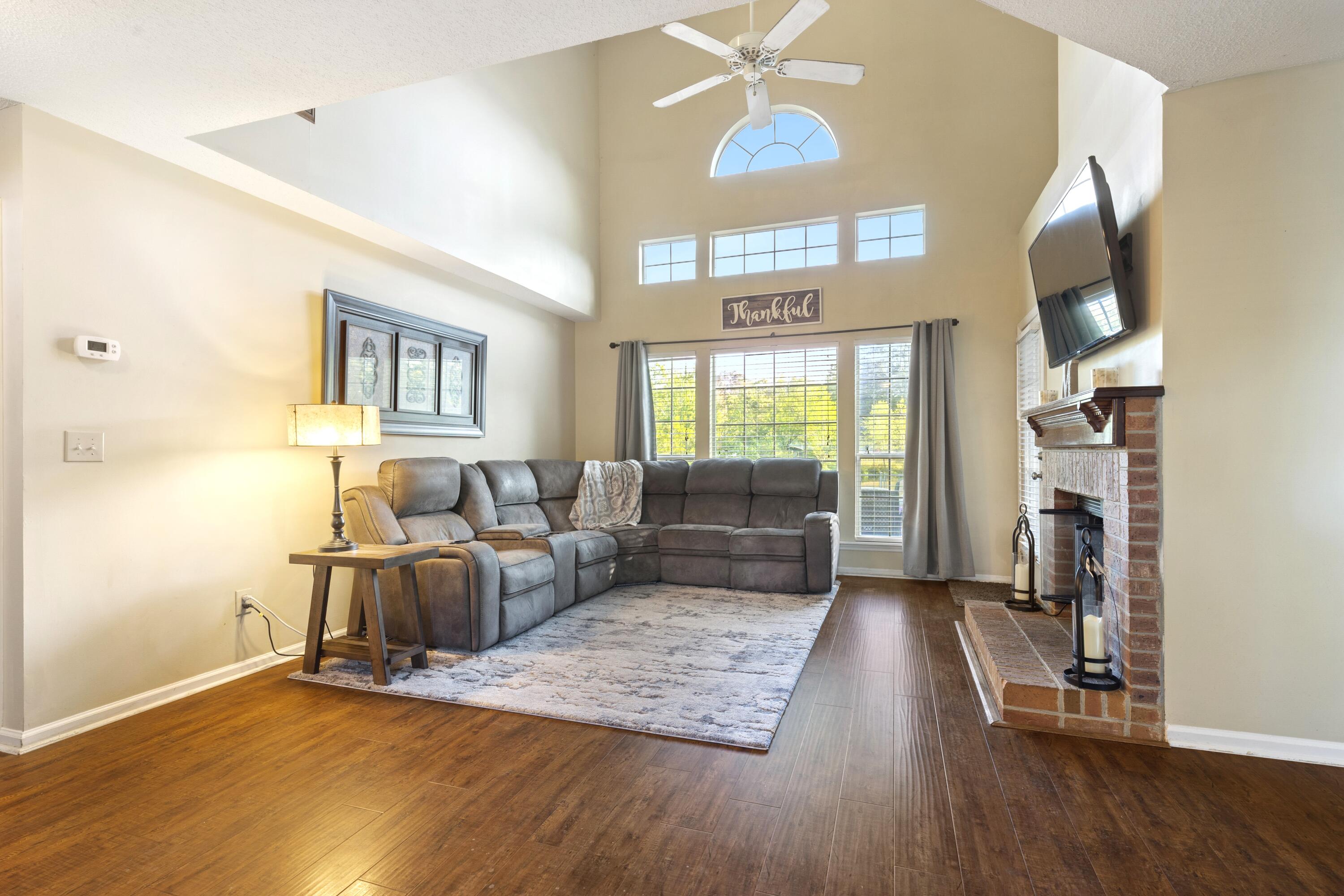 108 Jarett Road Summerville, SC 29485 - Photo 5 of 20 family room