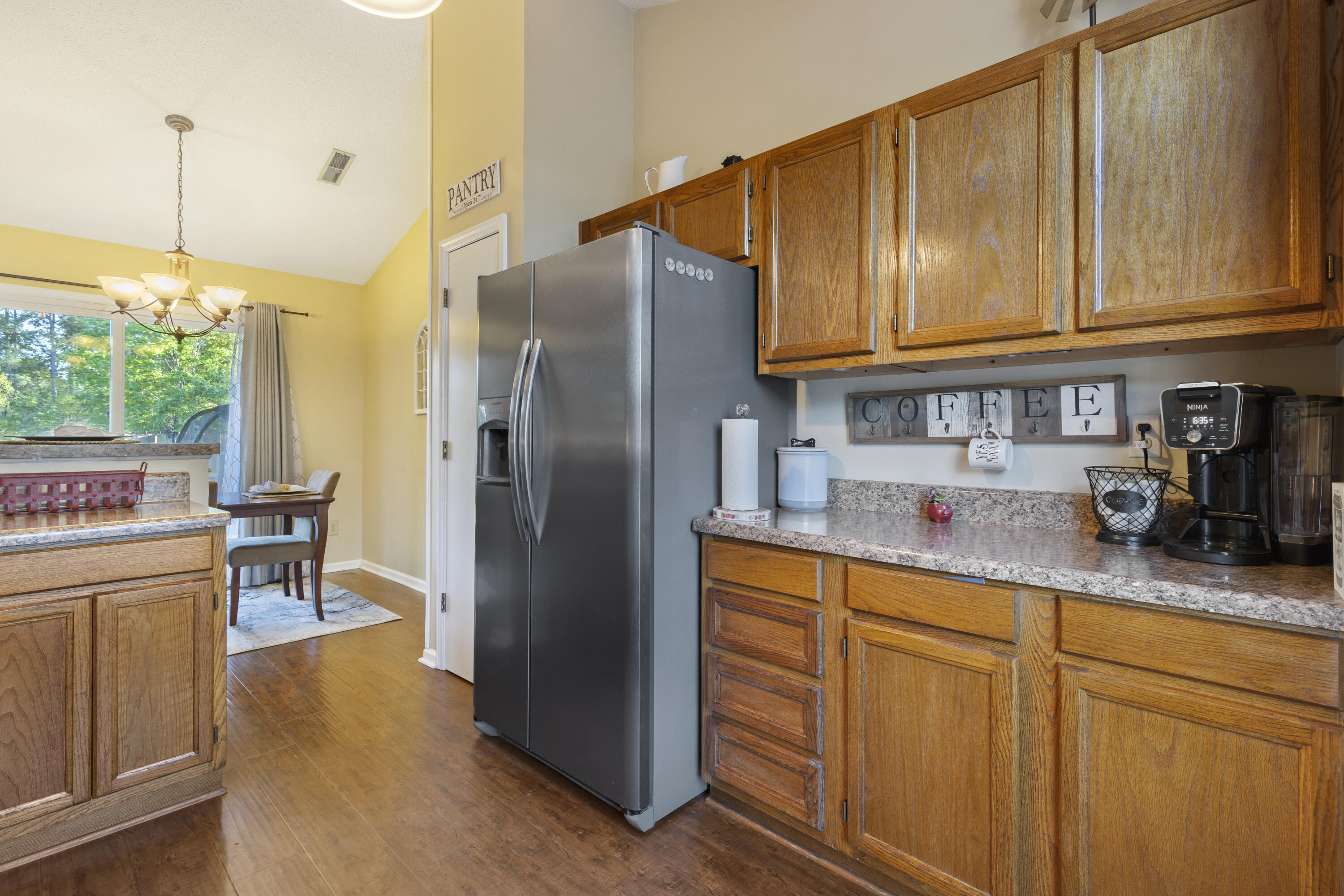 108 Jarett Road Summerville, SC 29485 - Photo 10 of 20 kitchen