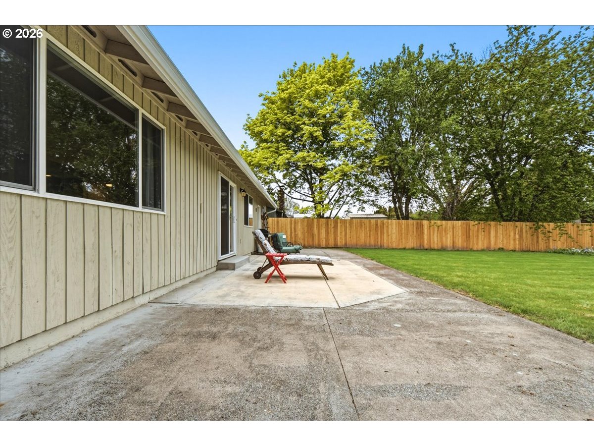 4620 Southwest 183rd Court Beaverton, OR 97078 - Photo 29 of 34 a view of outdoor space and yard