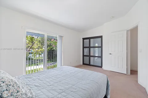 $539,000 | 835 Northeast 19th Avenue, Unit 2, Fort Lauderdale, FL 33304