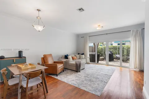 $539,000 | 835 Northeast 19th Avenue, Unit 2, Fort Lauderdale, FL 33304