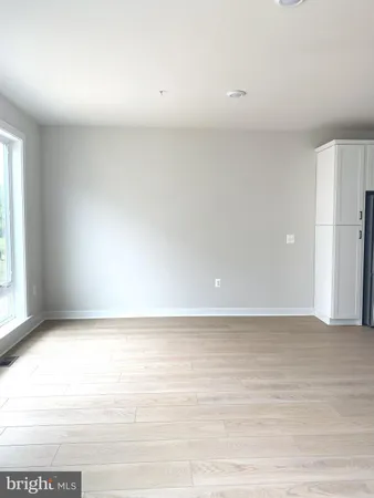 $5,250 | 10590 Red Oak Street, Fairfax, VA 22030