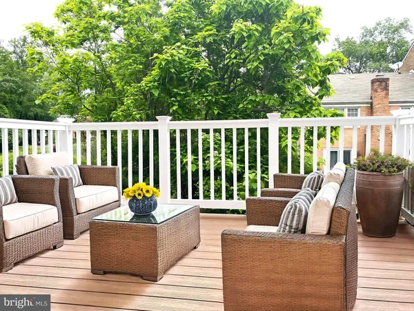 $5,250 | 10590 Red Oak Street, Fairfax, VA 22030