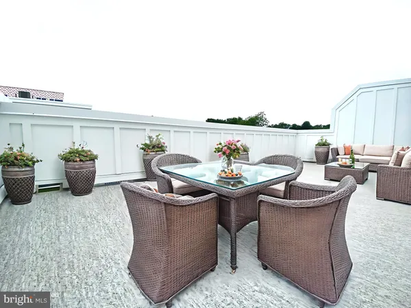 $5,250 | 10590 Red Oak Street, Fairfax, VA 22030