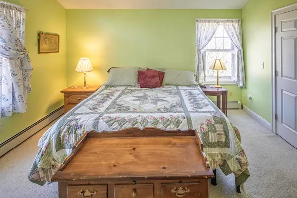 $534,900 | 6 Roysann Way, Durham, NH 03824