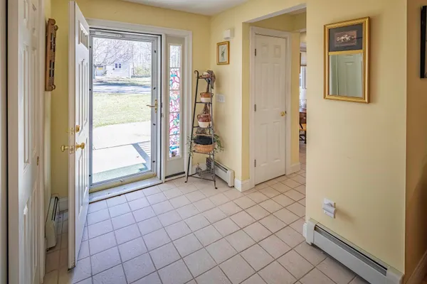 $534,900 | 6 Roysann Way, Durham, NH 03824