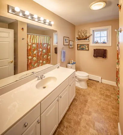 $534,900 | 6 Roysann Way, Durham, NH 03824