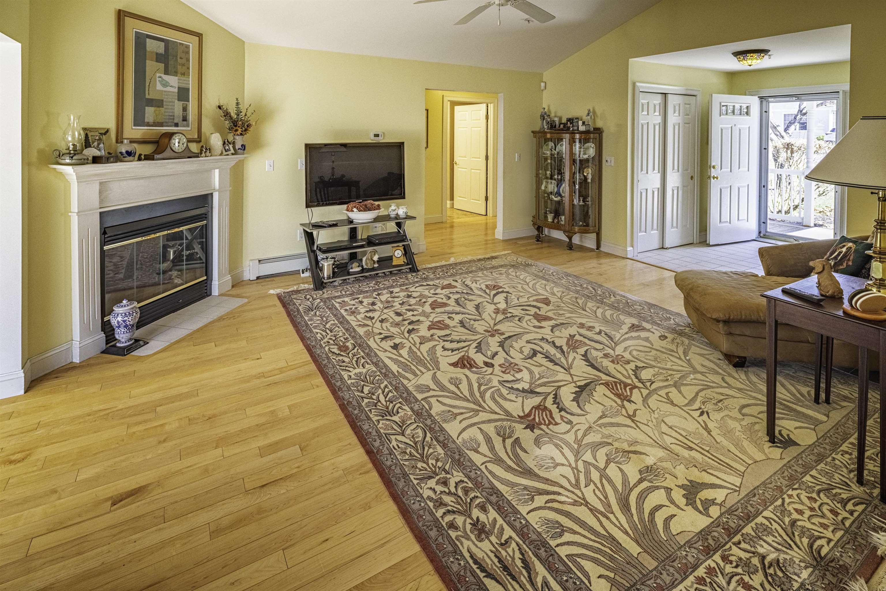 6 Roysann Way Durham, NH 03824 - Photo 3 of 45