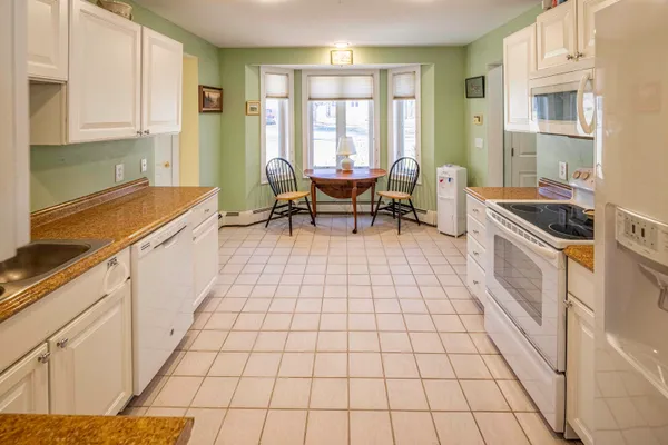 $534,900 | 6 Roysann Way, Durham, NH 03824