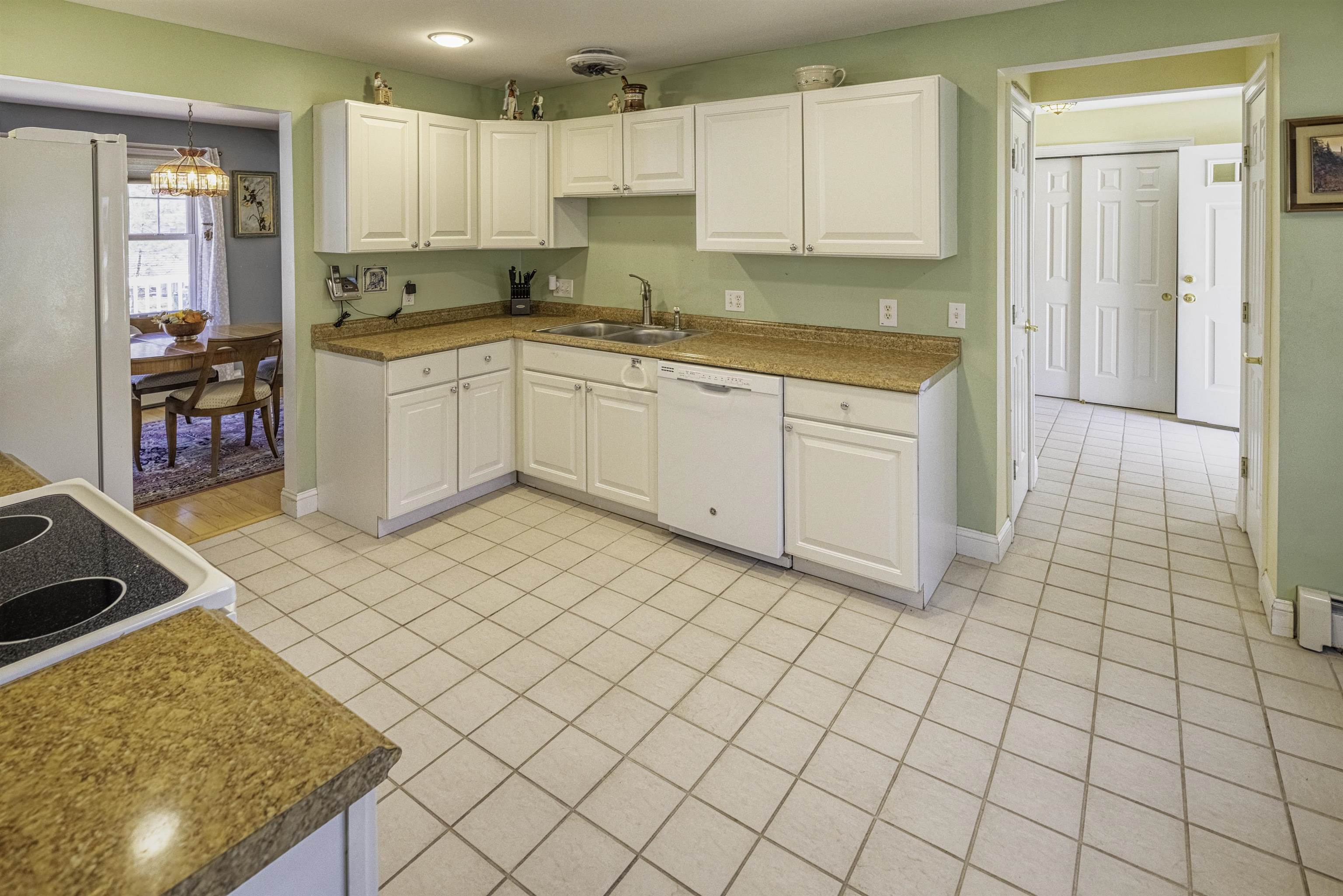 6 Roysann Way Durham, NH 03824 - Photo 9 of 45