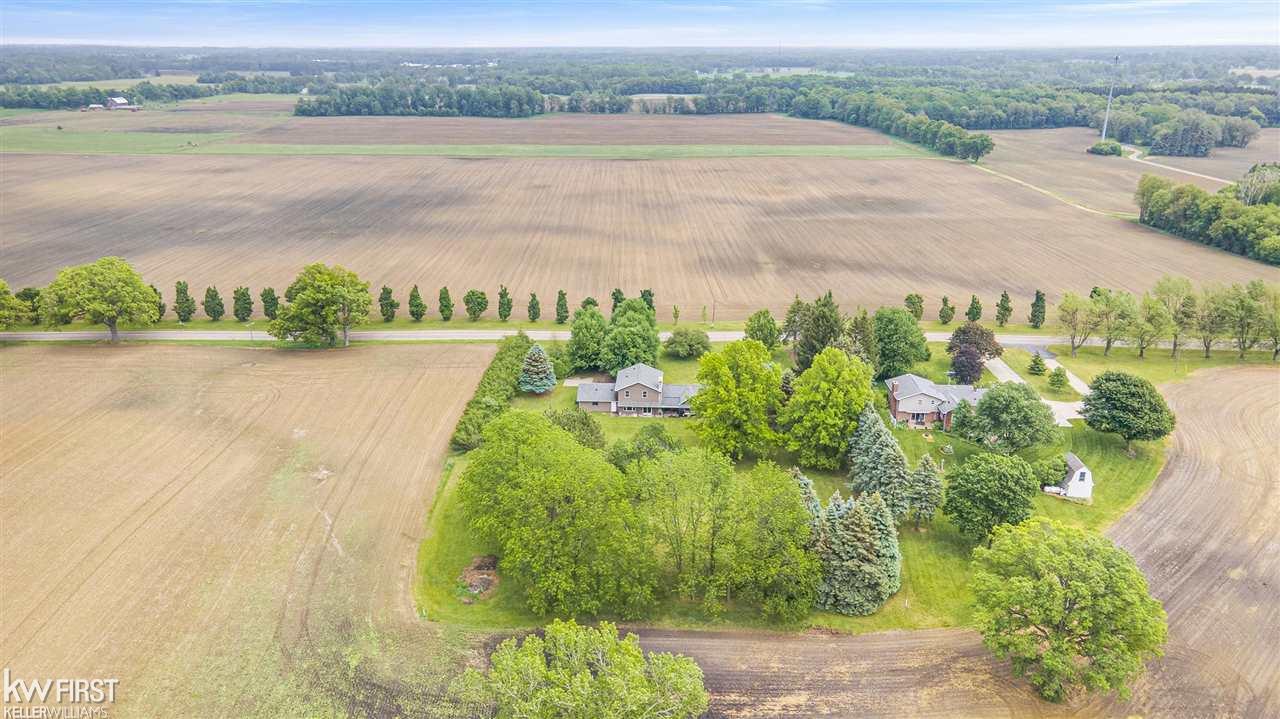 10300 Bancroft Road Bancroft, MI 48414 - Photo 40 of 51 50044175-39.JPG