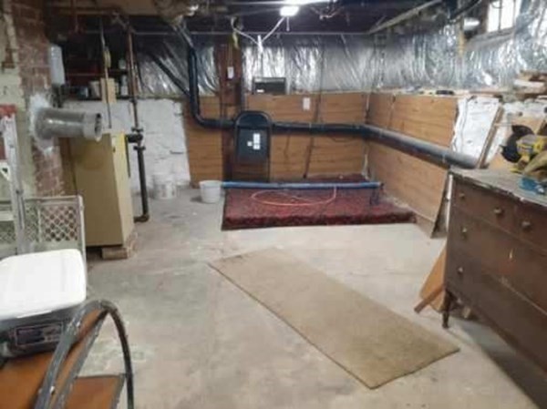 192 Thompson Road Webster, MA 01570 - Photo 29 of 32 a view of entryway