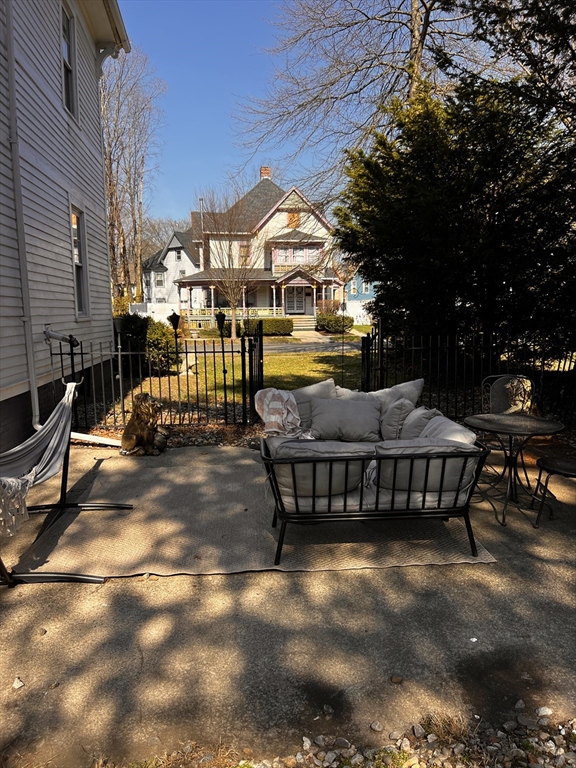 186 Buckingham Street Springfield, MA 01109 - Photo 21 of 42