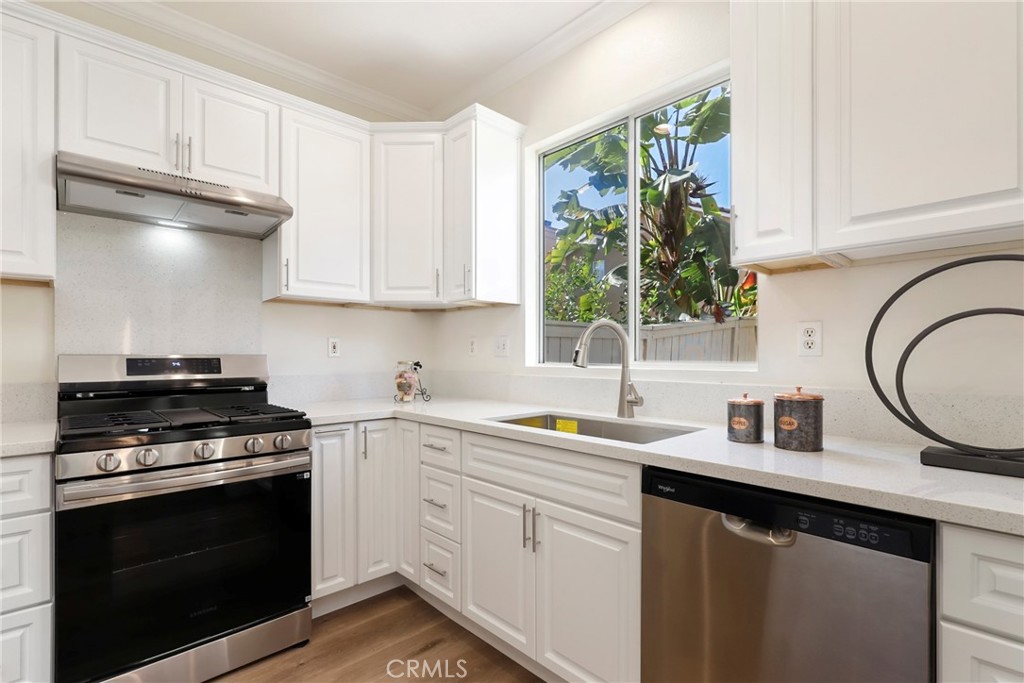 46 Nebraska Irvine, CA 92606 - Photo 13 of 58