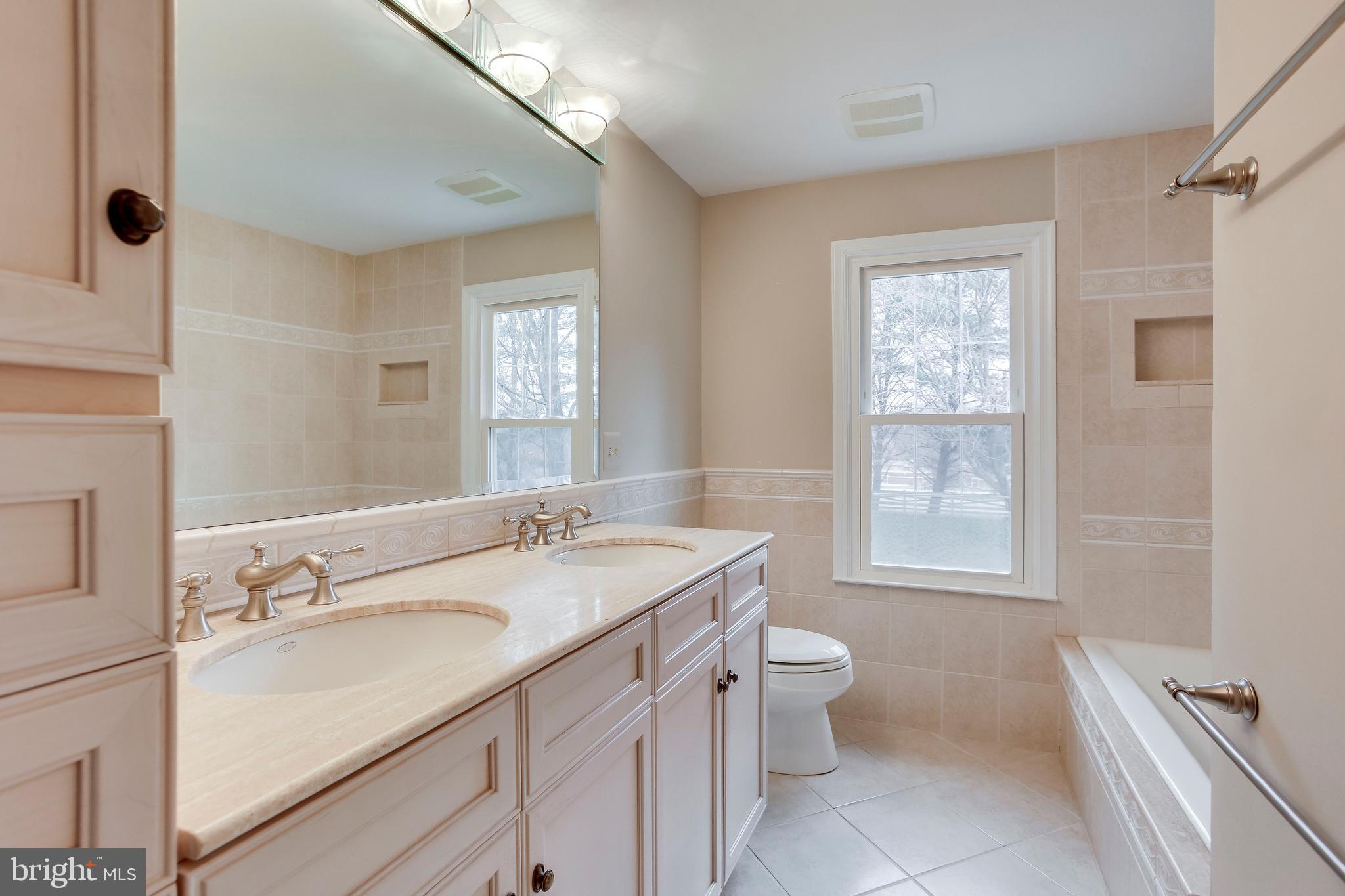 122 Hamilton Road Sterling, VA 20165 - Photo 23 of 37 Large guest bath - double sink vanity