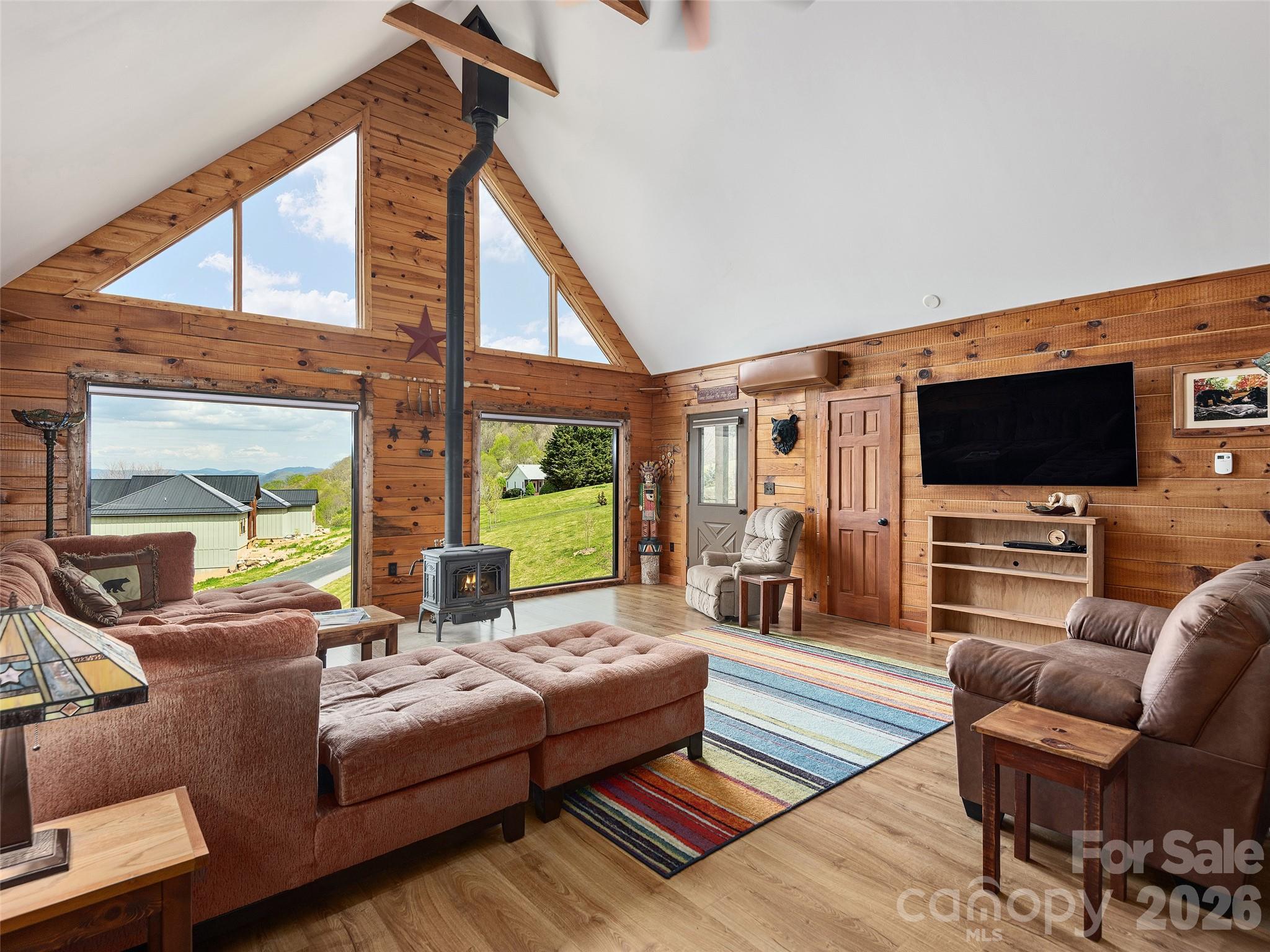 213 Rice Drive Waynesville, NC 28785 - Photo 4 of 39
