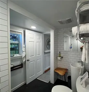 $1,500 | 7028 Magazine Street, Unit B, New Orleans, LA 70118