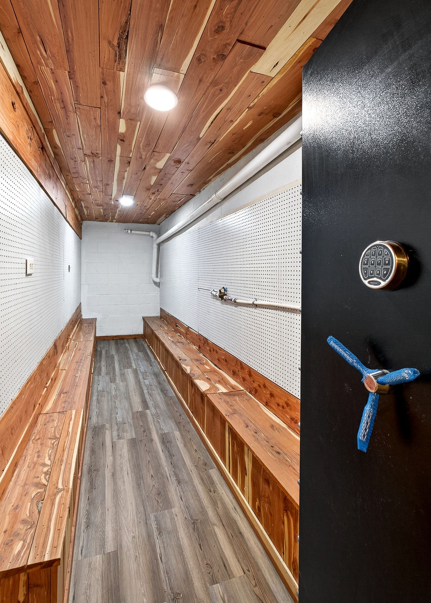 9388 Harrison Ferry Road McMinnville, TN 37110 - Photo 46 of 54 a view of room with wooden floor