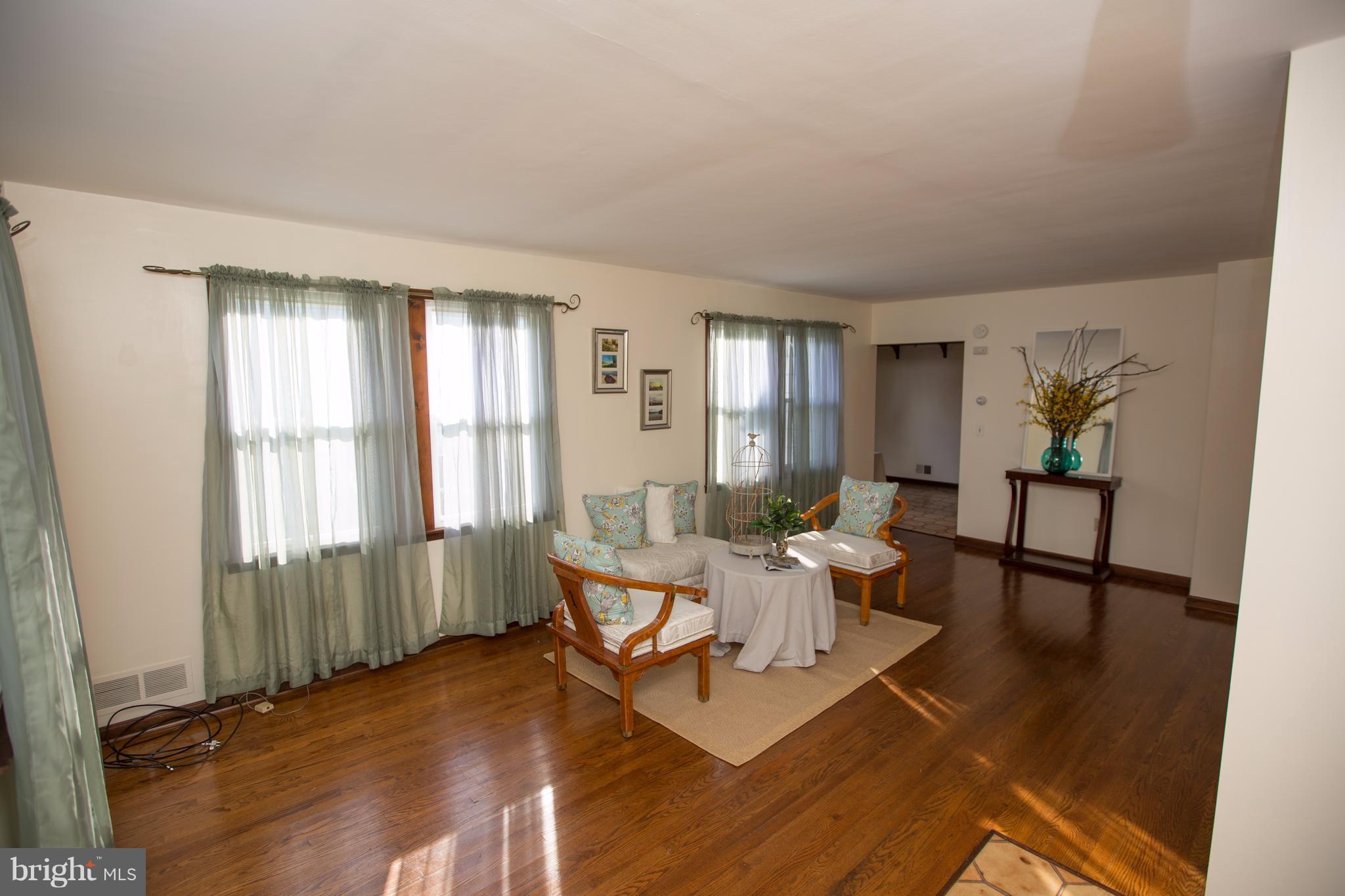 3706 Mill Road Abingdon, MD 21009 - Photo 2 of 30 Living Room