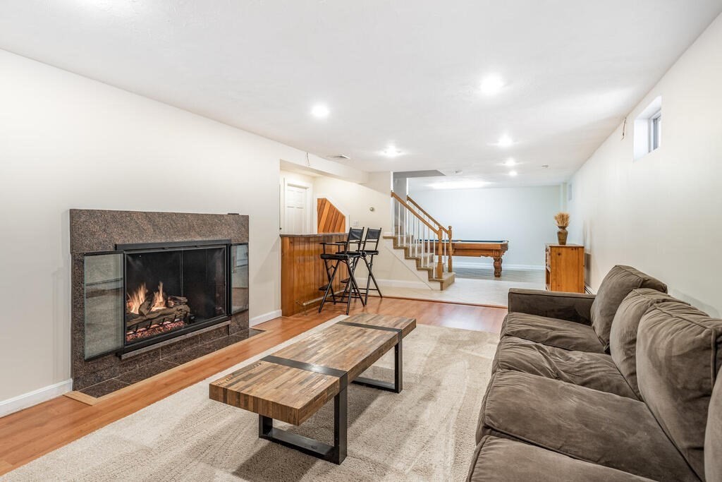 42 Decatur Lane Wayland, MA 01778 - Photo 25 of 40 Gallery Image 25