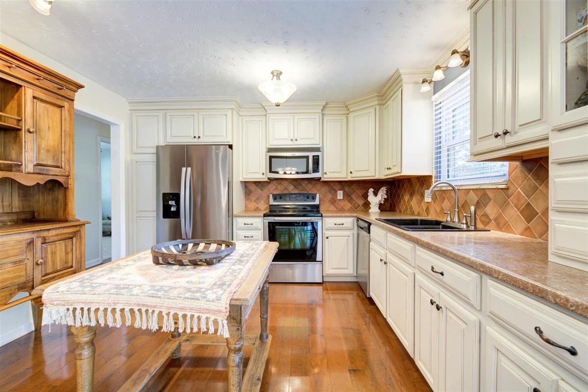 7769 Cranley Road Powell, TN 37849 - Photo 8 of 30 Gallery Image 8