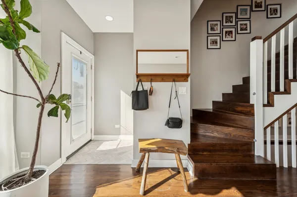 $5,000 | 4612 West Addison Street, Chicago, IL 60641